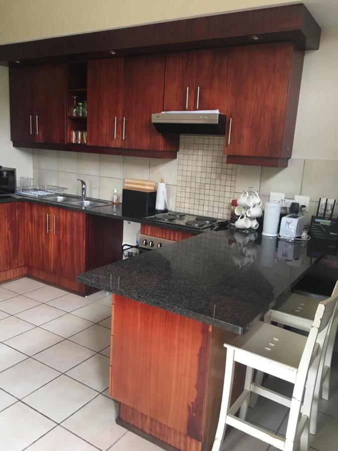 Oyster Walk On Main Apartment Knysna Bagian luar foto